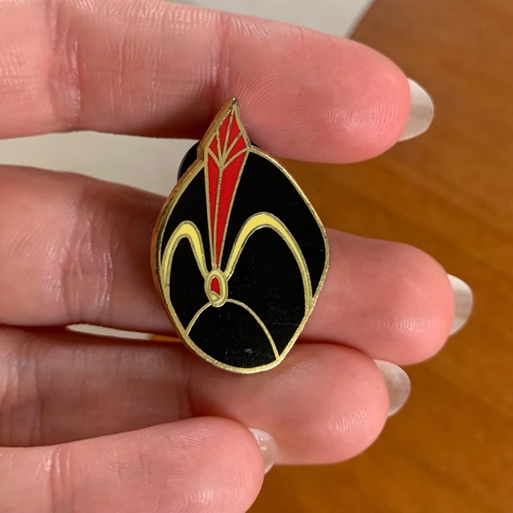 Jafar Hat Aladdin Disney Pin - Picture 2 of 3
